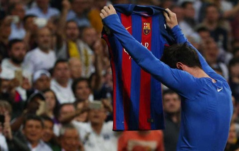 拜仁总监聊卡尔对比梅西：梅西是能想到的最夸张的比较对象！