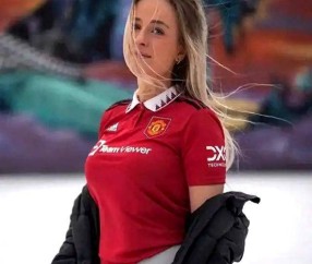 曼联客场2比1翻盘水晶宫，升至第6，欧冠席位稳了