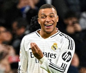 年度轰进55球!姆巴佩冲击C罗神迹,5场再入5球将改写皇马历史