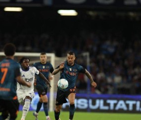 一场沉闷平局的背后，是孔蒂更衣室里真正的难题