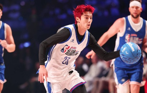 王鹤棣战NBA全明星10分4篮板 三届总数据30+11+1