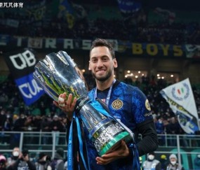 国米即将开启跟中场大师的续约会谈，可土耳其豪门又来捣乱了