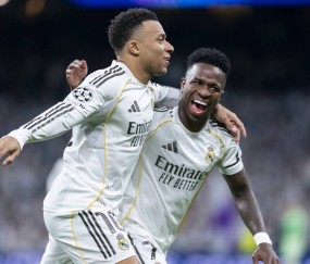 皇马5连胜登顶!阿韦洛亚救主还是姆巴佩封神?真相是1+1>2!