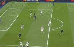 吕迪格抱摔哈兰德引爆欧冠争议！VAR只看一遍判点球，瓜迪奥拉暴怒现场