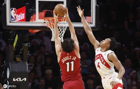 哈克斯21分巴恩斯27+8 热火不敌猛龙3连败