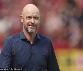 药厂德甲梦碎！2轮领先仍被绝平，滕哈赫的战术挑战何时终结？