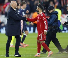 天空体育:阿森纳击败曼联,扩大领先优势,曼城维拉均落败