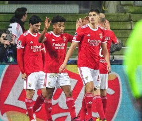 欧冠决战穆里尼奥:西甲豪门皇马双线发力,力争16强席位