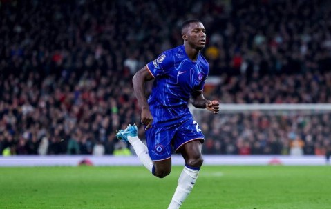 阿森纳领先英超积分榜，但冠军争夺激烈程度逊于意甲、西甲与法甲