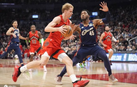 莺歌赛季新高37分米切尔17+8 猛龙力克骑士豪取8连胜