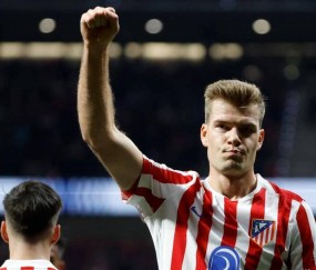 西甲最新积分战报：榜首易主，马竞强势追赶，前三名仅相差3分