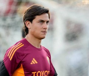 足坛狂欢夜:曼联4-4惊天平局,罗马小胜续命,贝蒂斯难求三分终止连胜