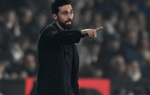 发布会推迟！皇马新帅被架空！多位巨星带头不服，他理解阿隆索了