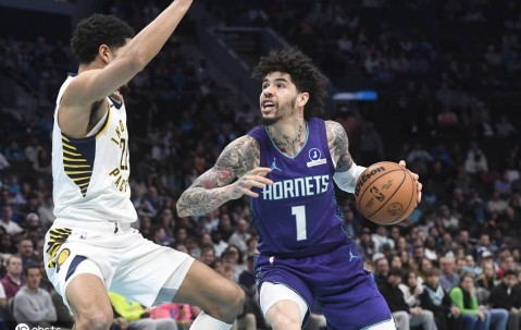 西亚卡姆30+14鲍尔空砍33分 步行者险胜黄蜂