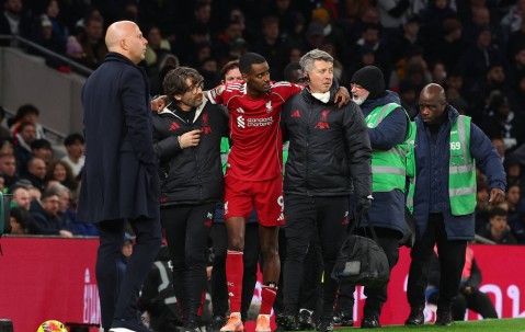 利物浦官方：伊萨克腓骨骨折伴脚踝损伤 已成功接受手术