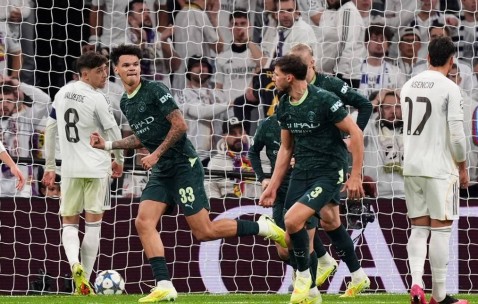 欧冠之王伯纳乌崩盘，英超霸主曼城1-2逆转掀翻皇家马德里