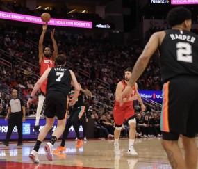 乌度卡绝境之中卸下执念 谢泼德连拿14分为火箭改命