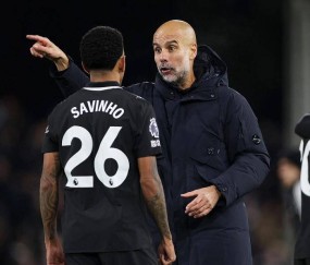 54岁瓜帅大跌眼镜：曼城5-1领先崩盘连丢3球，险被绝平门线惊魂