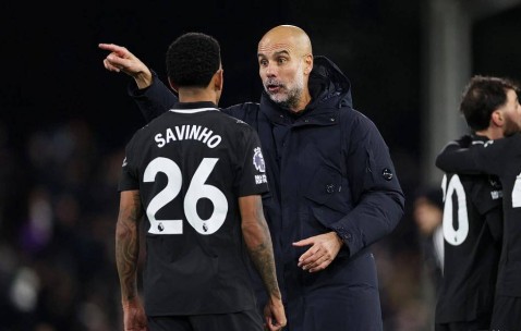 54岁瓜帅大跌眼镜：曼城5-1领先崩盘连丢3球，险被绝平门线惊魂