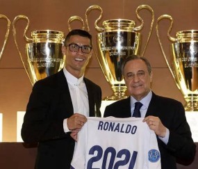 一意孤行的C罗！八年如一日重复同样剧本，公开炮轰曼联已五年未获冠军