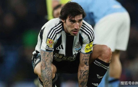 贝尔塔可省下上亿巨资！托纳利平替现身，枪手小将被誉为新维埃拉