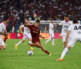 意甲：罗马主场迎战卡利亚里，罗马4亿身价竟打不穿副班长防线，三大致命伤曝光