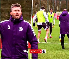 曼联若进欧冠有助获1.75亿赞助!卡里克训练示范惊呆球员,你们不行就我上