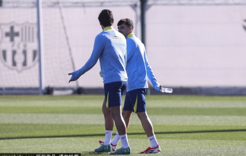 布拉格斯拉维亚在迎战巴萨之前冷冻且没有比赛状态