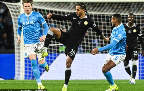 94分35秒！霍伊伦攻入07-08赛季以来那不勒斯意甲第二晚点球