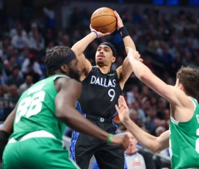 布朗33+11弗拉格空砍36分 凯尔特人胜独行侠