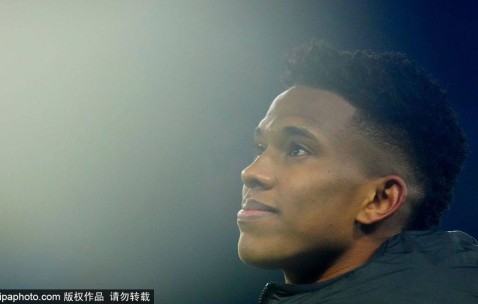 奇尔维尔29岁生日：从切尔西的蓝色岁月到斯特拉斯堡的全新挑战