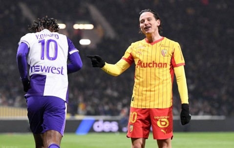 随着图卢兹0-3朗斯,法甲最新积分榜出炉:巴黎圣日耳曼落后榜首4分