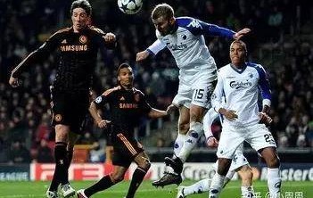 陶瓷球场生死判罚！比利亚雷亚尔死磕哥本哈根，出线权终极博弈