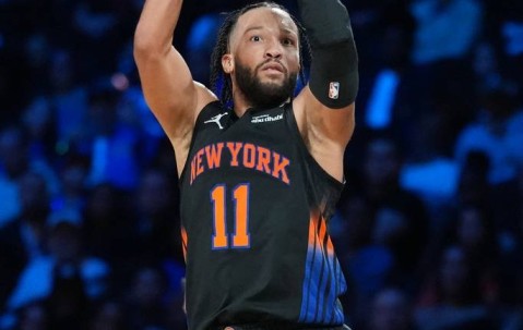 实至名归！布伦森喜获NBA杯MVP