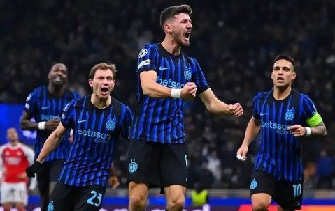 国米1-3不敌阿森纳，欧冠遭遇三连败，齐沃无奈认怂，两大新星成遮羞布