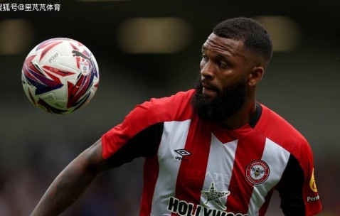 太牛了！一个赛季两次当选英超月最佳，24岁“新蜂王”真是不好惹