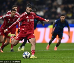 斯洛特直言最后点球在英超不会判 被问萨拉赫立马打太极