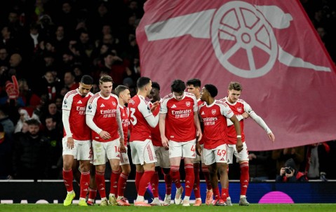 比赛日：萨拉赫“谢幕战”助攻利物浦 拜仁险输副班长