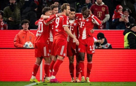 逆转！拒绝爆冷！德甲冠军上演绝杀，赛季不败继续高居榜首