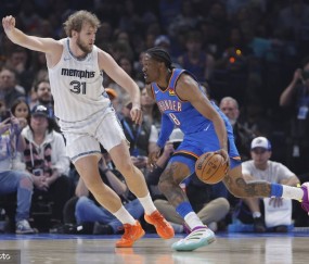 亚历山大31+10+8杰伦-威24+6 雷霆力克灰熊