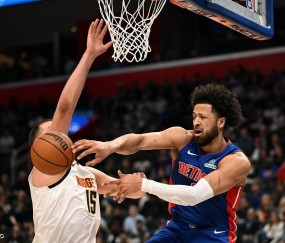 约基奇空砍24+15 坎宁安29+10掘金负活塞