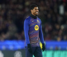 10球13助攻！3000万欧元“白菜价”，西媒曝巴萨放弃买断拉什福德