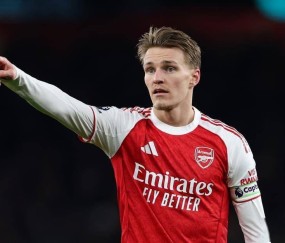 八战全胜领跑欧冠，厄德高却让阿森纳忘记四冠王