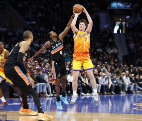 文班16+8米勒26+8鲍尔16+8+8 黄蜂击败马刺迎六连胜