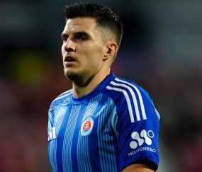 喜讯！浙江队敲定欧冠级别中场神将，19场6球3助攻，中超争冠或变天