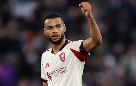 利物浦锋线告急！斯洛特否认召回埃利奥特，寄望加克波复出救场