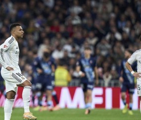 西甲0-2爆冷！姆巴佩吐饼+威尼修斯11场0球，下周欧冠拿什么打曼城？