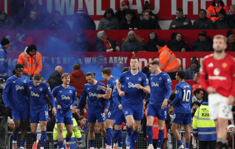 0-1爆冷！2-2绝平！疯狂一夜，曼联倒下，萨索洛险平，吉达联合爆冷