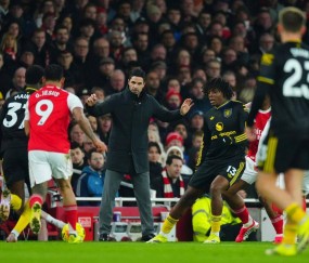 事实证明，逆转绝杀阿森纳的曼联，已经走上了另一条大道