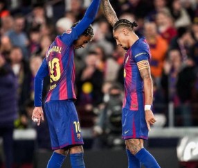 天才中场超梅西独享西甲第1,巴萨2-0奥萨苏纳,年度百球完爆皇马